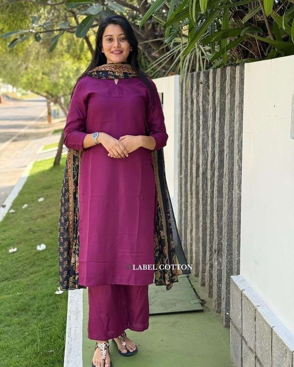 Women's Cotton Solid Straight Kurti With Pant and Dupatta Set - Image 3
